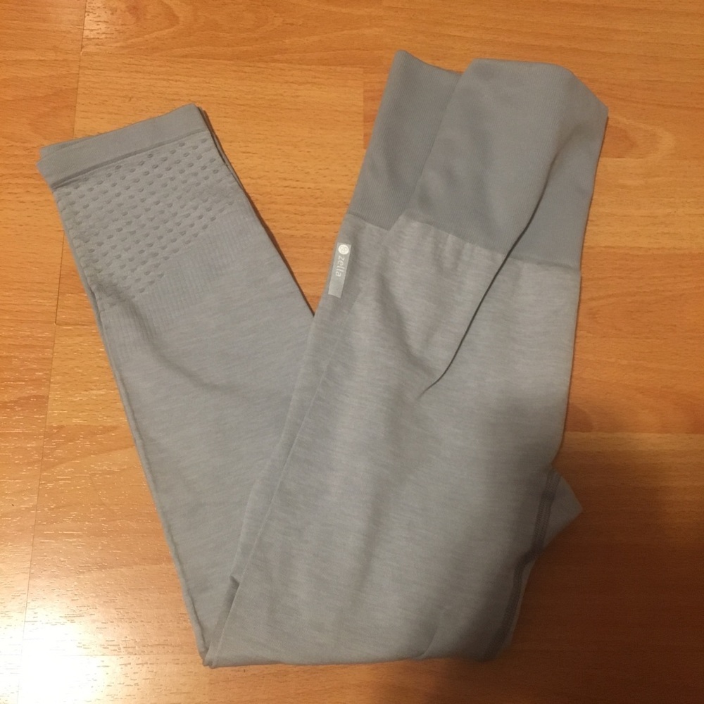 High waisted leggings